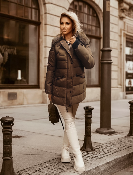 εικόνα_Viber_2025-11-11_22-56-43-054 Μπουφάν με γούνινη κουκούλα και τσέπες στα πλάγια