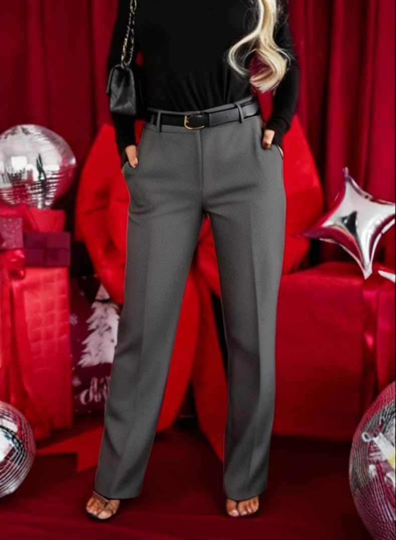 3 Παντελόνι σουέτ με ζώνη και τσέπες στα πλάγια